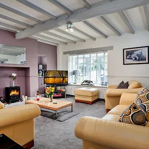 Finest Retreats - Cloggers Holiday home Darley